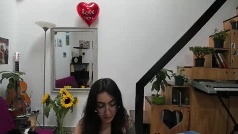 girasol1921 online show from November 18, 4:48 pm