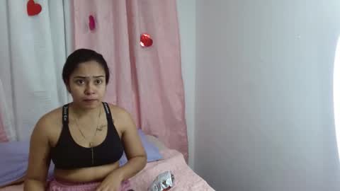 greta_jones online show from February 12, 2:47 am