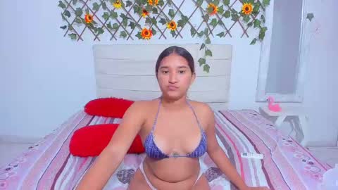 guiselle_lan online show from December 10, 2:17 am