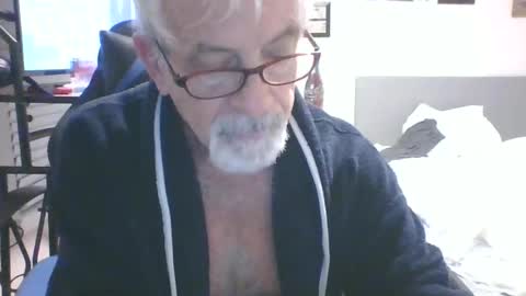 hairychest247 online show from December 21, 12:16 pm