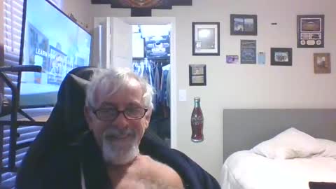 hairychest247 online show from January 9, 1:56 pm