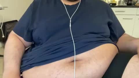 hairychub816 online show from January 1, 2:12 am