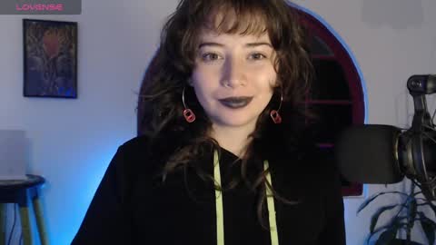 Hannah online show from November 16, 3:38 am