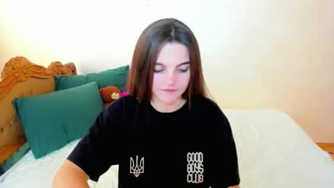 hellen_dias online show from January 2, 1:11 pm