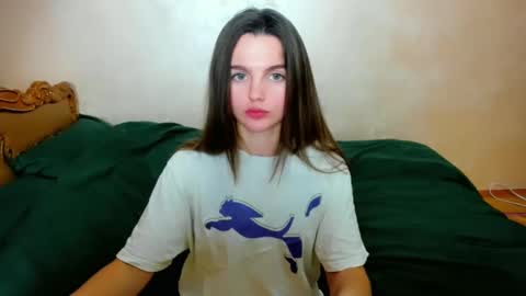 hellen_dias online show from January 6, 1:13 pm