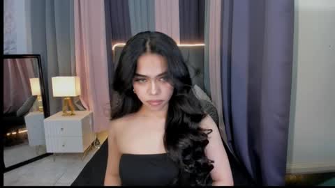 hennessygoddess69 online show from December 21, 2:44 am