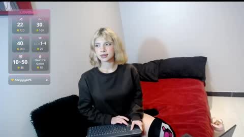 hi_scarlett online show from December 17, 10:46 am