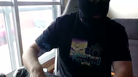 High Skimask online show from January 6, 11:57 am