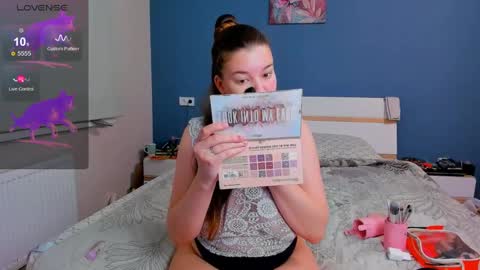 holly_llina online show from December 2, 3:20 am