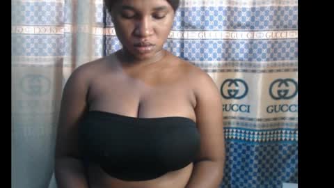 honey_xdoll online show from November 22, 7:48 am