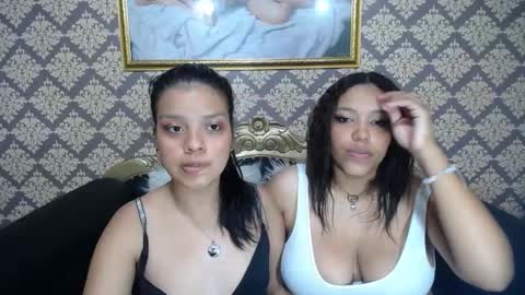 CATALINA Y LAURA  online show from November 27, 4:05 am