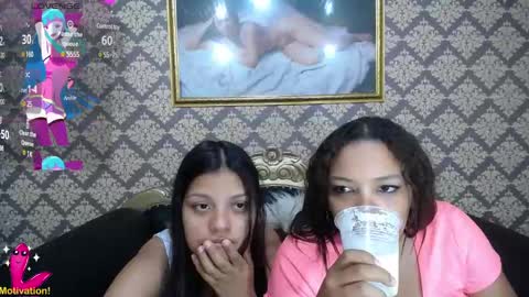 CATALINA Y LAURA  online show from December 17, 1:22 am