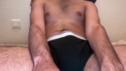 hot_dick213 online show from January 1, 9:31 pm