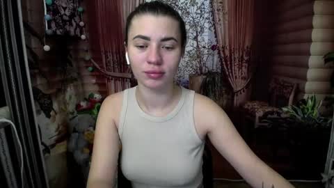 hot_leyla online show from November 14, 6:43 am