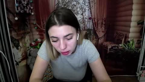 hot_leyla online show from December 14, 5:55 pm