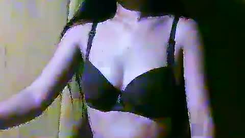 hot_quin11 online show from December 8, 3:41 pm