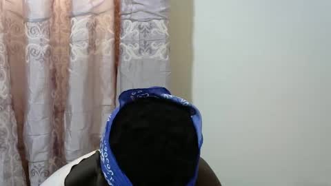 hot_shawrry online show from January 13, 7:27 am