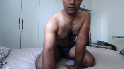 hotm_on_cam online show from December 31, 5:58 am