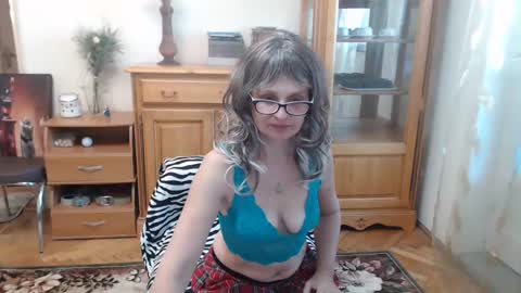 hotmaria73 online show from January 2, 6:55 am