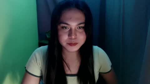 Kianna 3 online show from November 17, 5:28 am