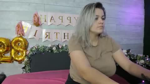 Erin online show from December 18, 4:16 am