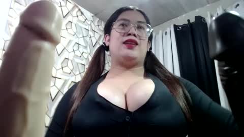 Majesty Paula online show from January 21, 9:26 am