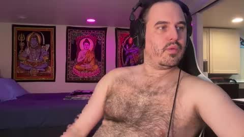 hungdaddywolf online show from December 31, 9:18 pm