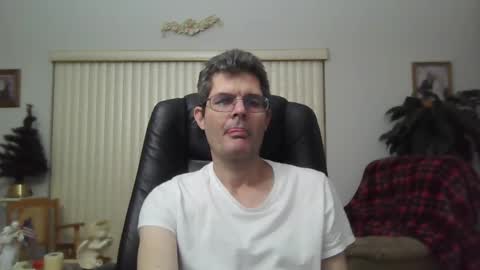 hunkmasclefad458 online show from December 29, 4:44 am