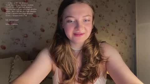 Lovenda psss i uploaded new solo porn in my bio - check it and enjoy online show from November 29, 9:15 pm