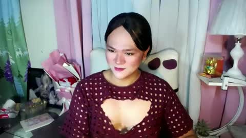 im_ur_wife online show from December 12, 3:38 pm