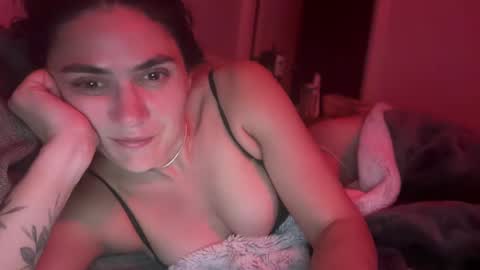 InBedWithLexi online show from January 2, 6:00 am