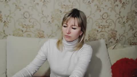 incredible_ariela online show from December 17, 10:25 am