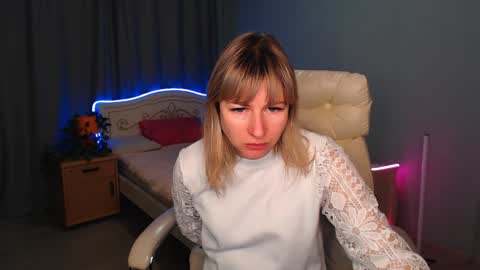 incredible_ariela online show from December 24, 10:47 am