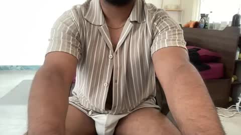 indianhorny20 online show from December 5, 8:01 am