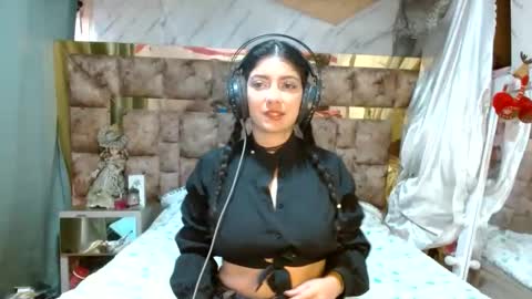 isabelaxxsaenz online show from December 29, 8:54 pm