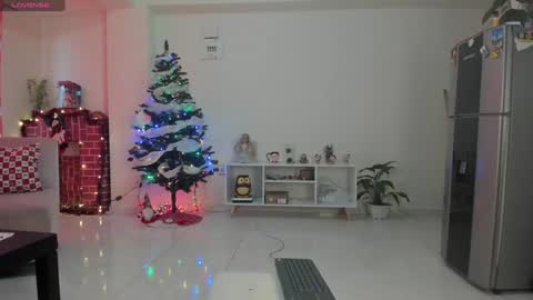 isabella_clarck online show from November 29, 11:59 am