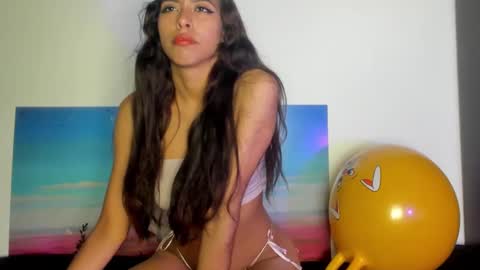 Isa  ebony 19 colombiana girl latina online show from January 8, 12:24 pm