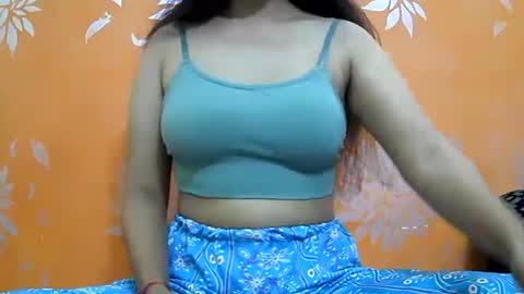 ishika_singh_ online show from November 21, 1:44 am