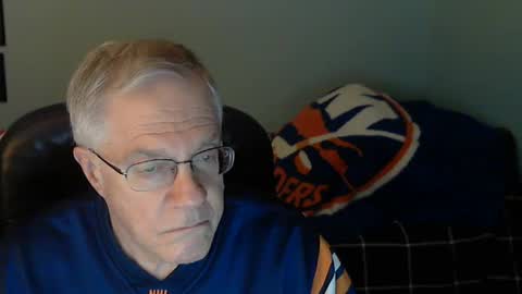 islesman22 online show from November 26, 3:07 am