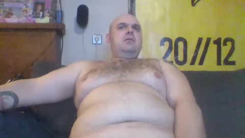 issychubby41 online show from January 14, 7:00 pm