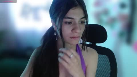 jade_rey19 online show from January 5, 7:22 pm