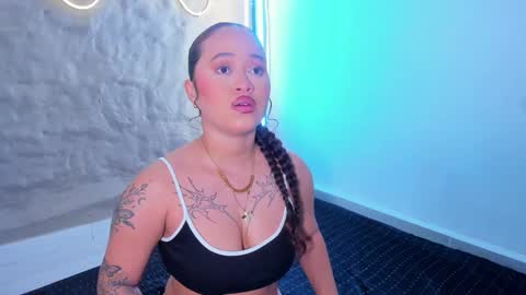 jadee__ online show from November 24, 2:37 am