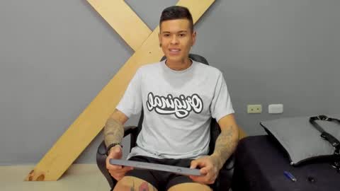 Jamesinked  online show from December 27, 3:46 pm