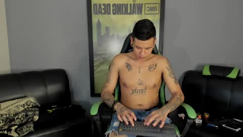 Jamesinked  online show from December 30, 4:31 pm