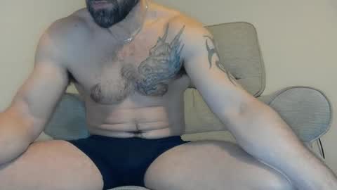 jamesy8391 online show from November 26, 10:52 pm