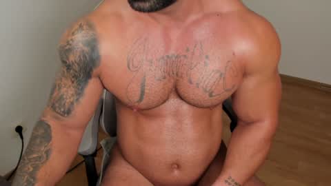 JaxonHunk online show from November 13, 1:43 am