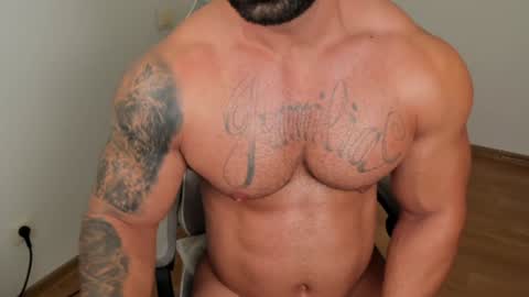 JaxonHunk online show from December 1, 8:50 am