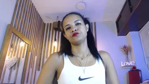 jazmin_gomezz online show from December 17, 10:25 am