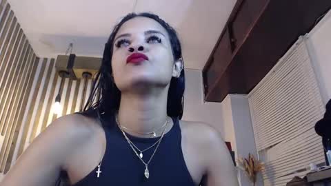 jazmin_gomezz online show from January 11, 10:35 am