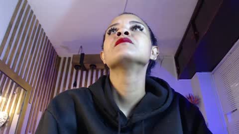 jazmin_gomezz online show from January 10, 9:12 am